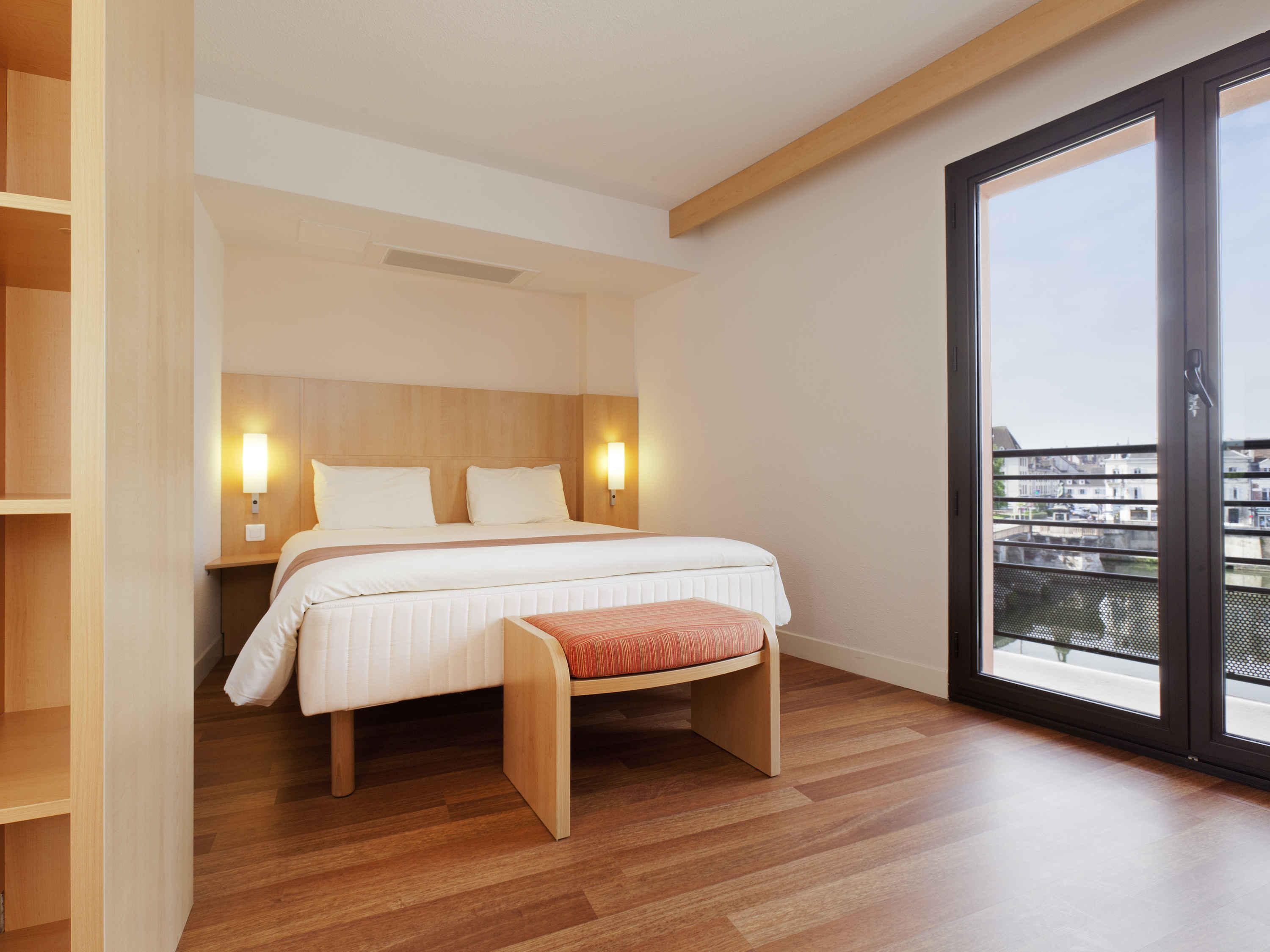 Ibis Auxerre Centre 7/50
