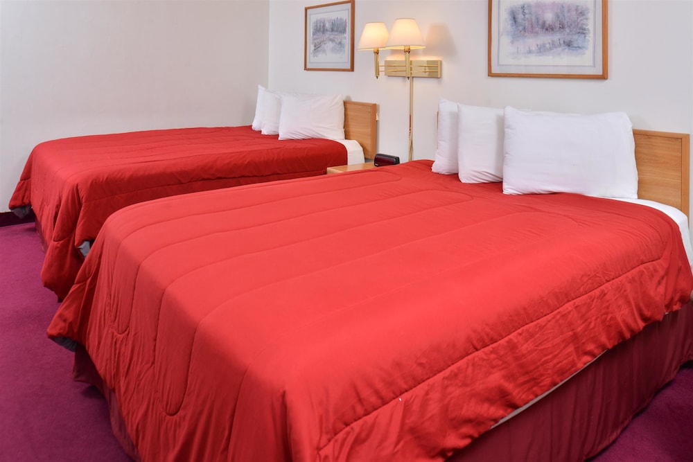 Sauk River Inn & Suites, a Travelodge by Wyndham 21/42