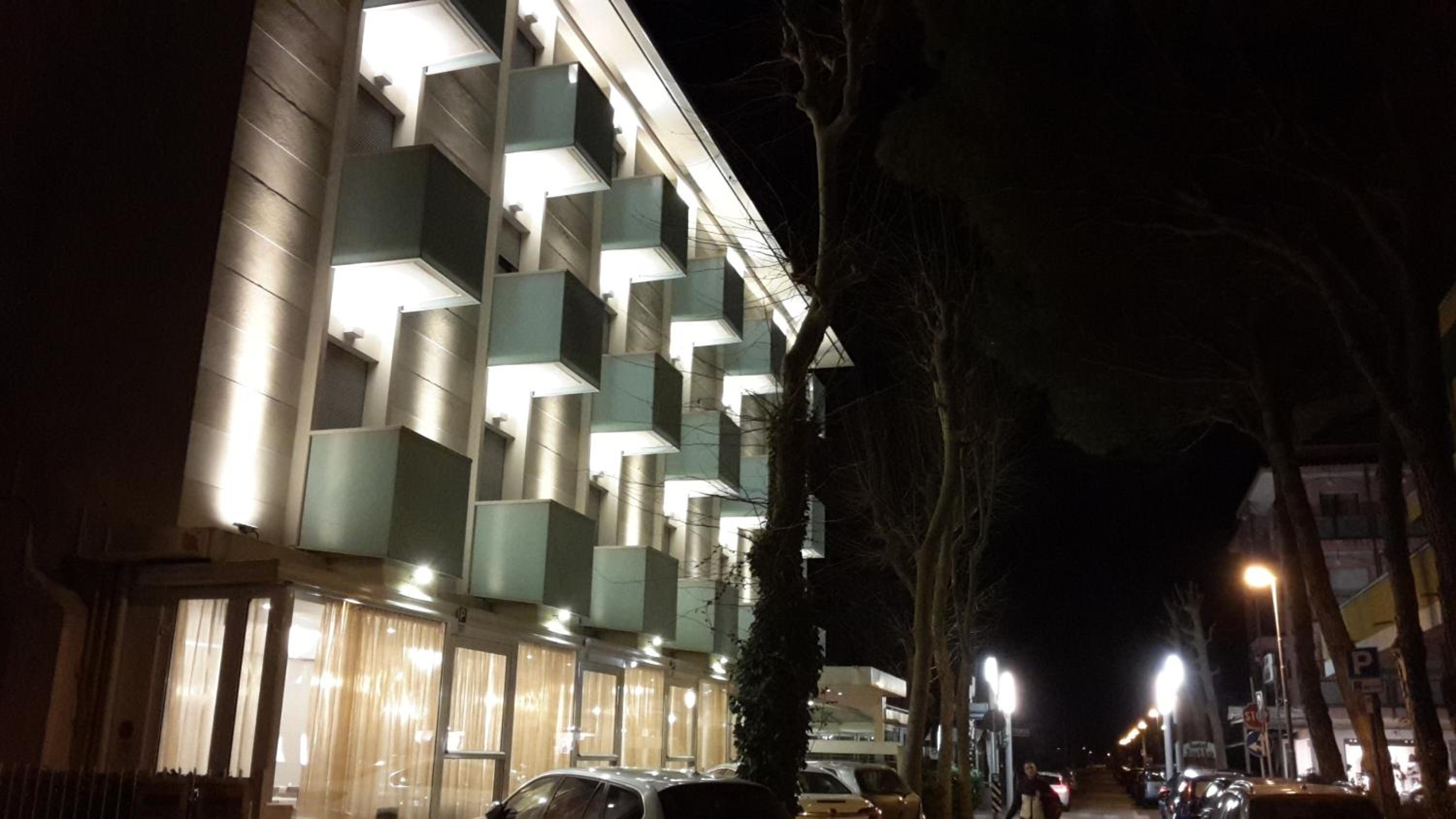 Hotel Mon Pays 6/50