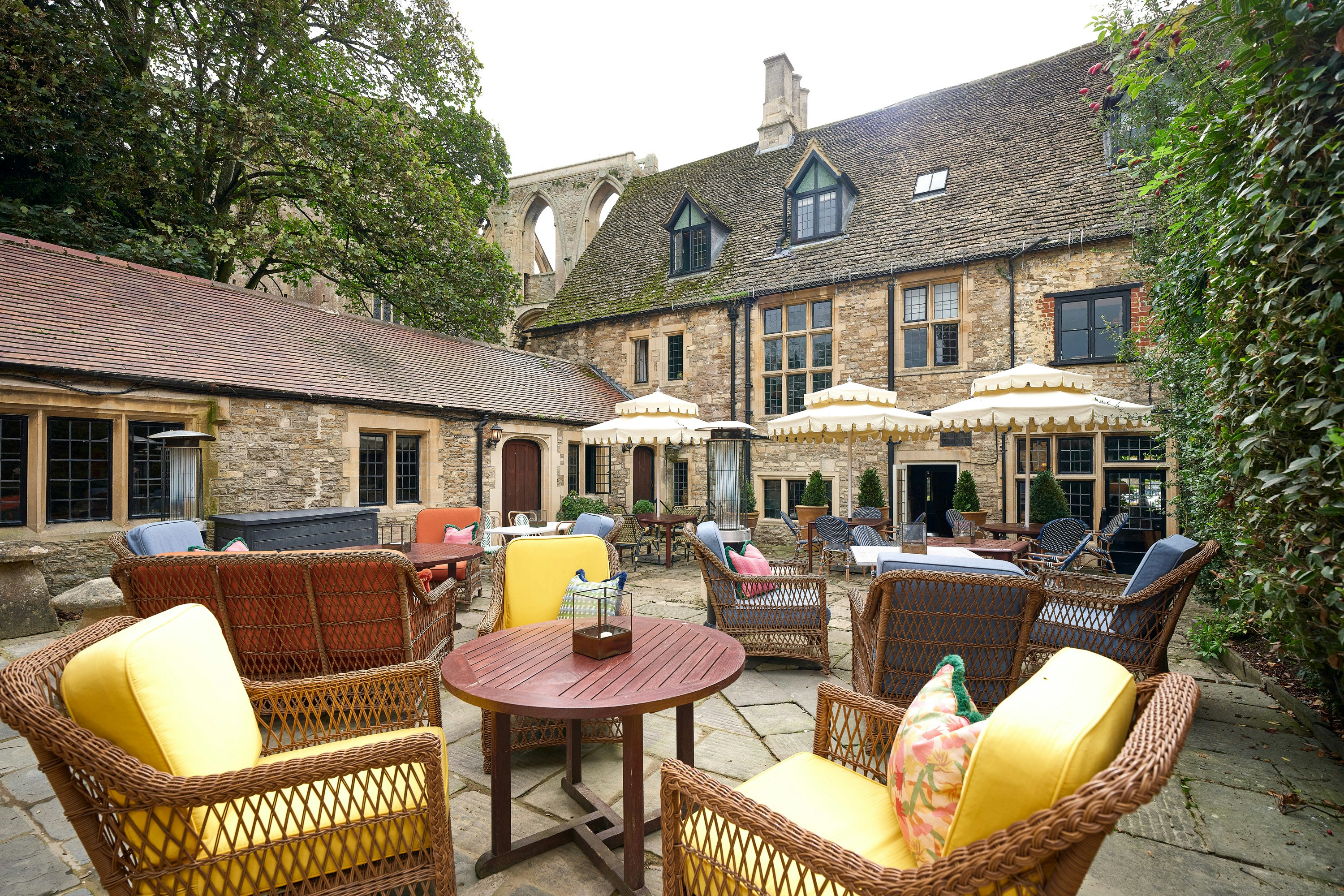 The Old Bell Hotel 41/65
