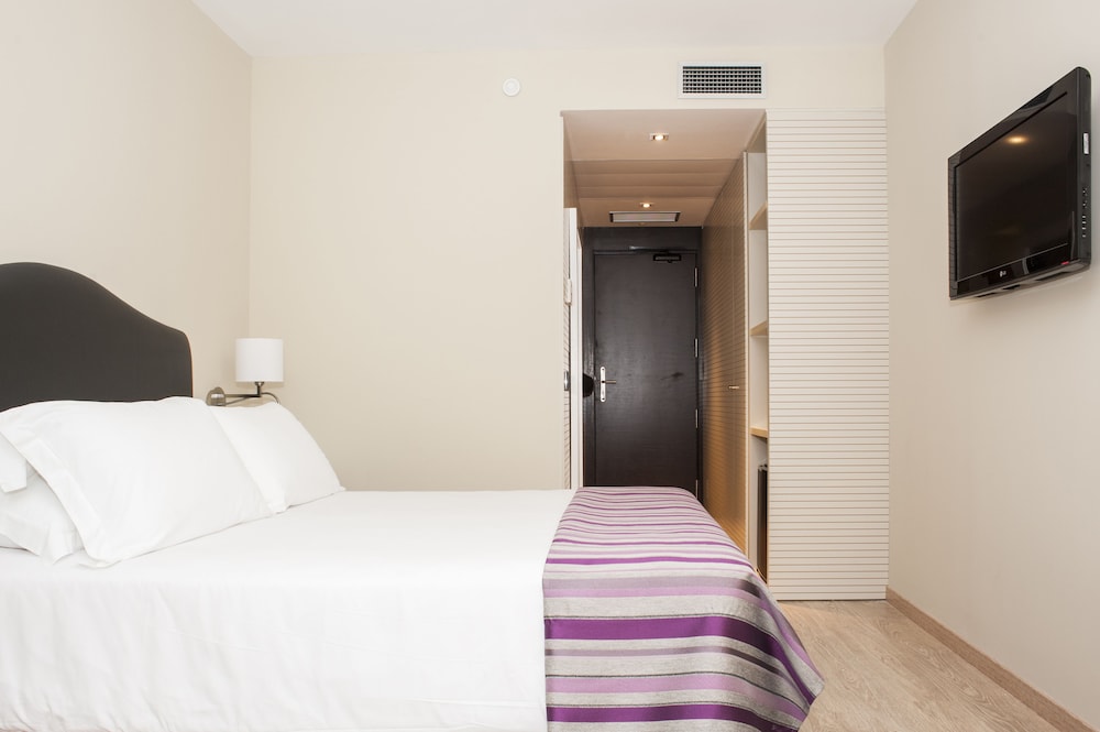 Exe Moncloa Hotel 13/70