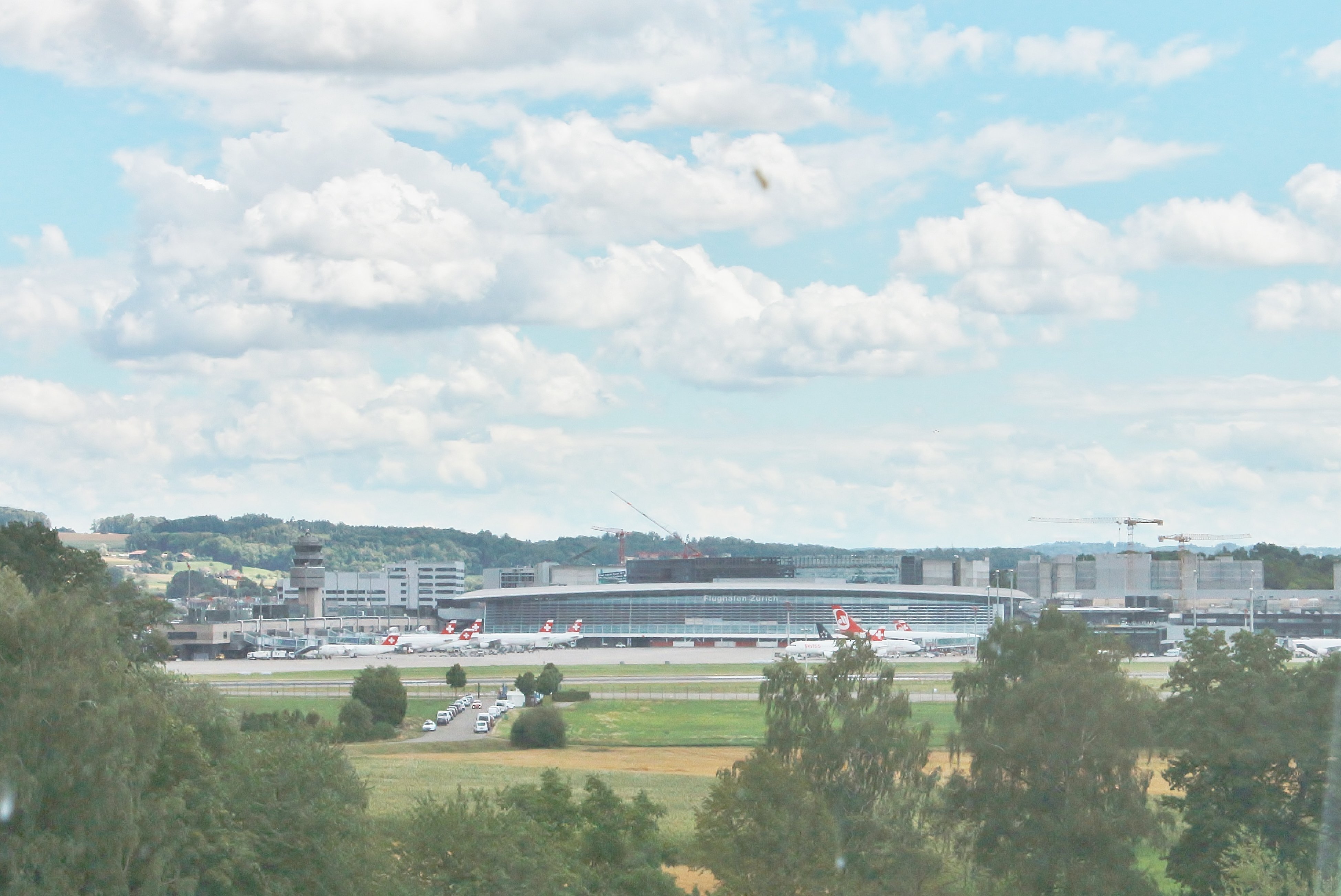 HOLIDAY INN EXPRESS ZURICH AIRPORT 77/80