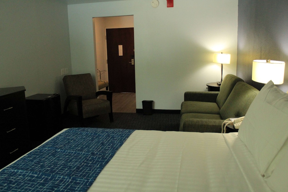 Travelodge by Wyndham Elkhart 31/54