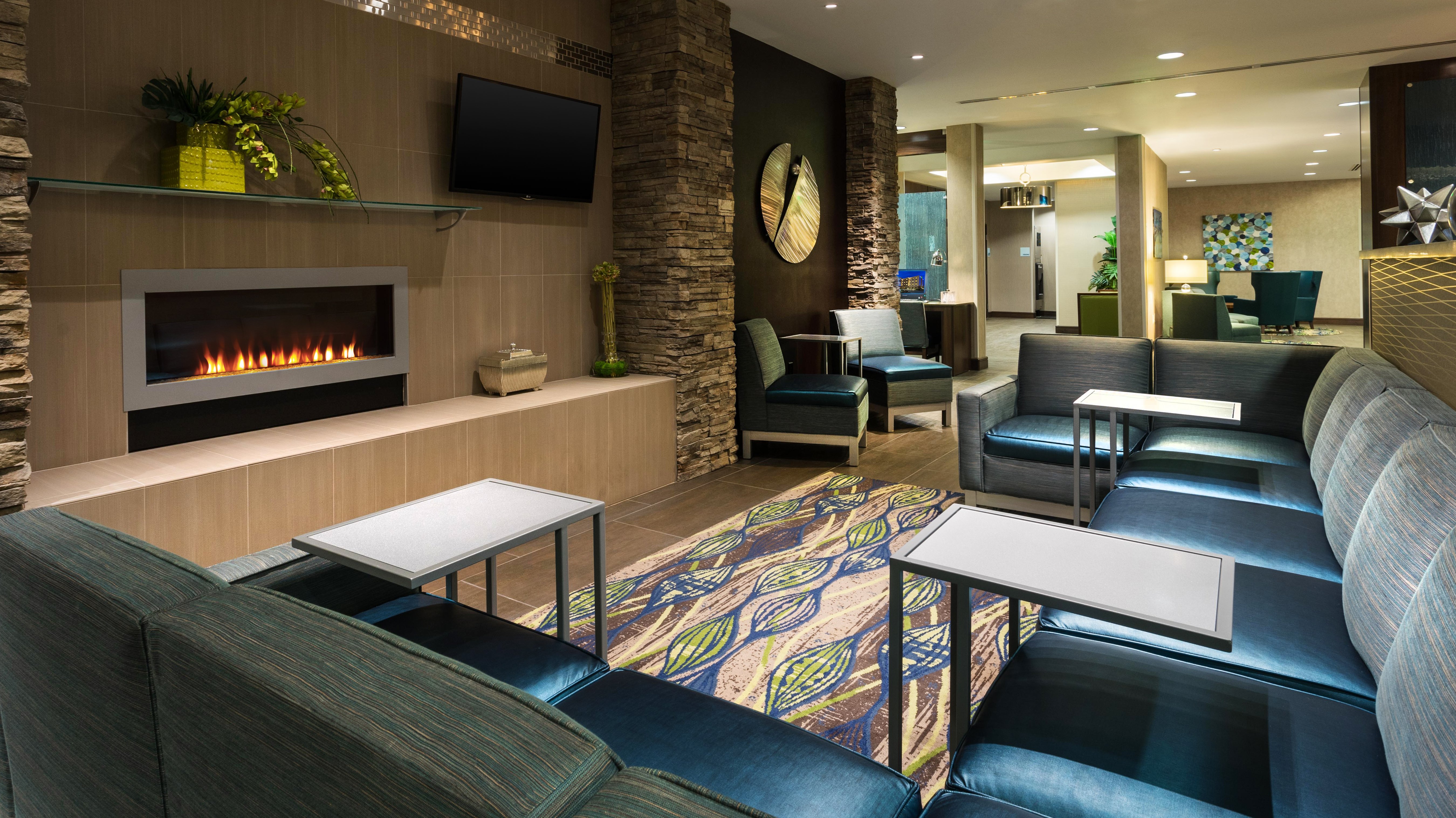 Holiday Inn Express & Suites Midland South I-20 39/69