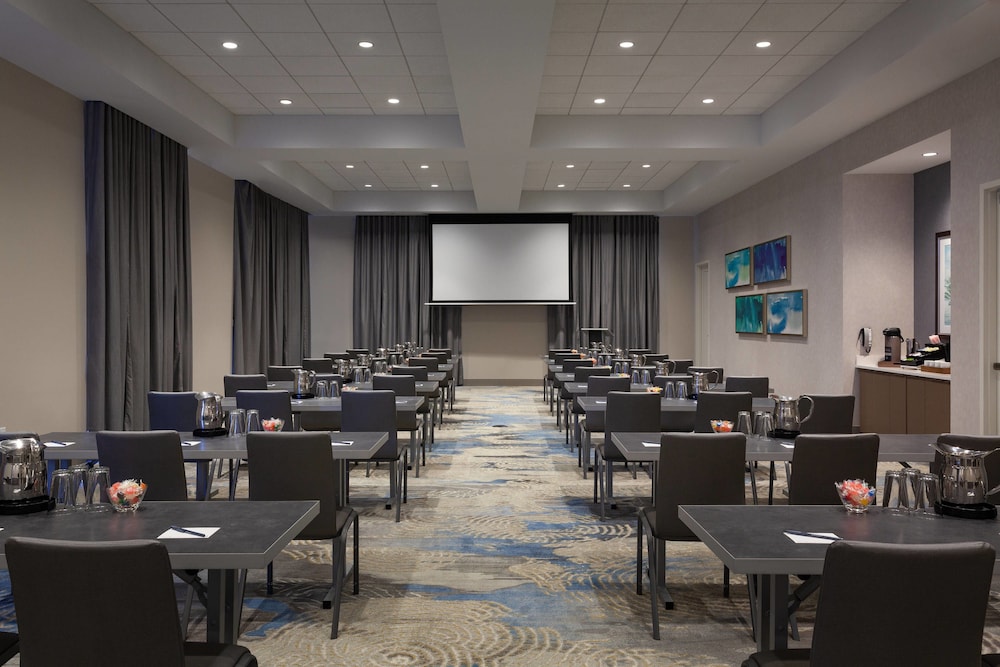 Springhill Suites Orlando At Millenia 36/40