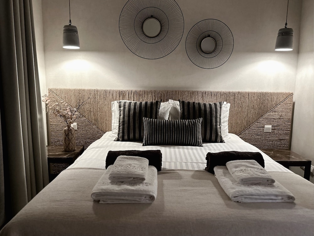 Lora Pearl Luxury Villa 15/66
