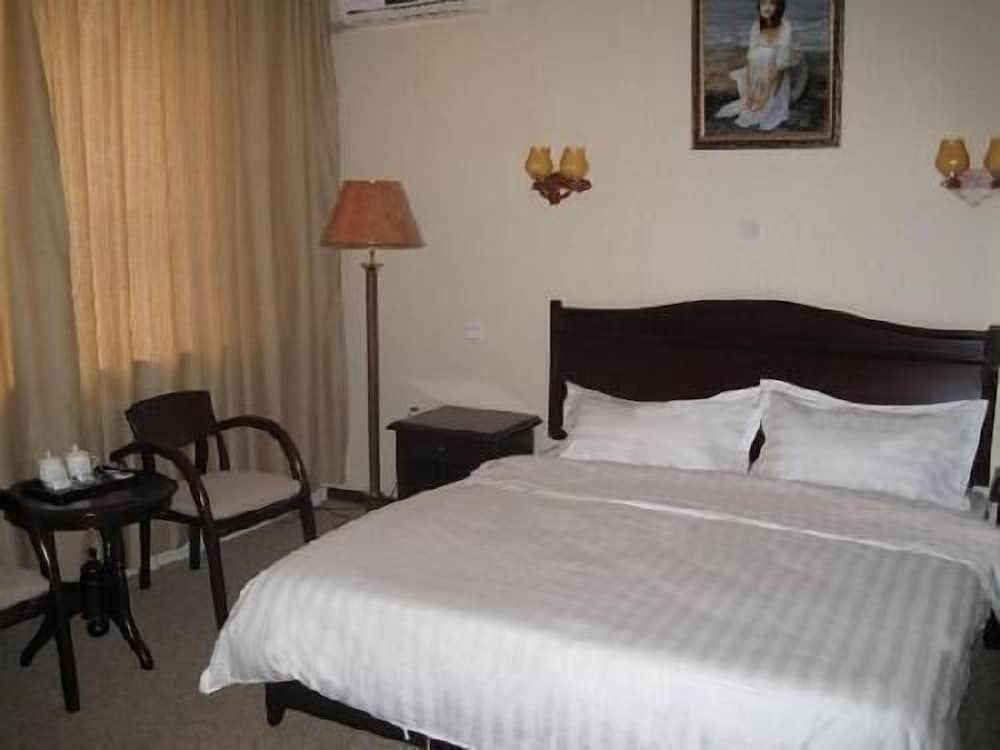Hotel Dharam Villa 9/15