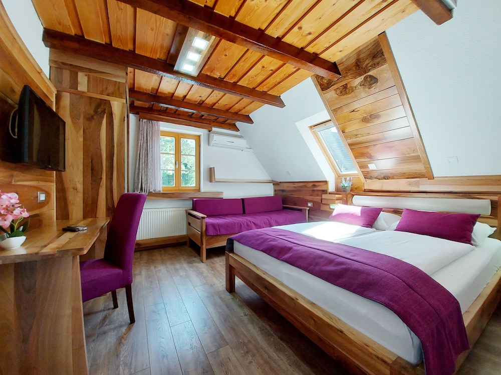 Plitvice Ethno House 6/24
