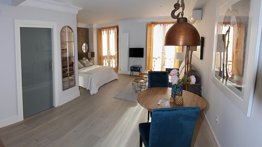 Principia Suites 38/43