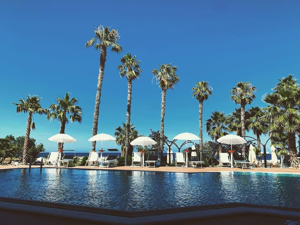 Palm Beach Club 30/34