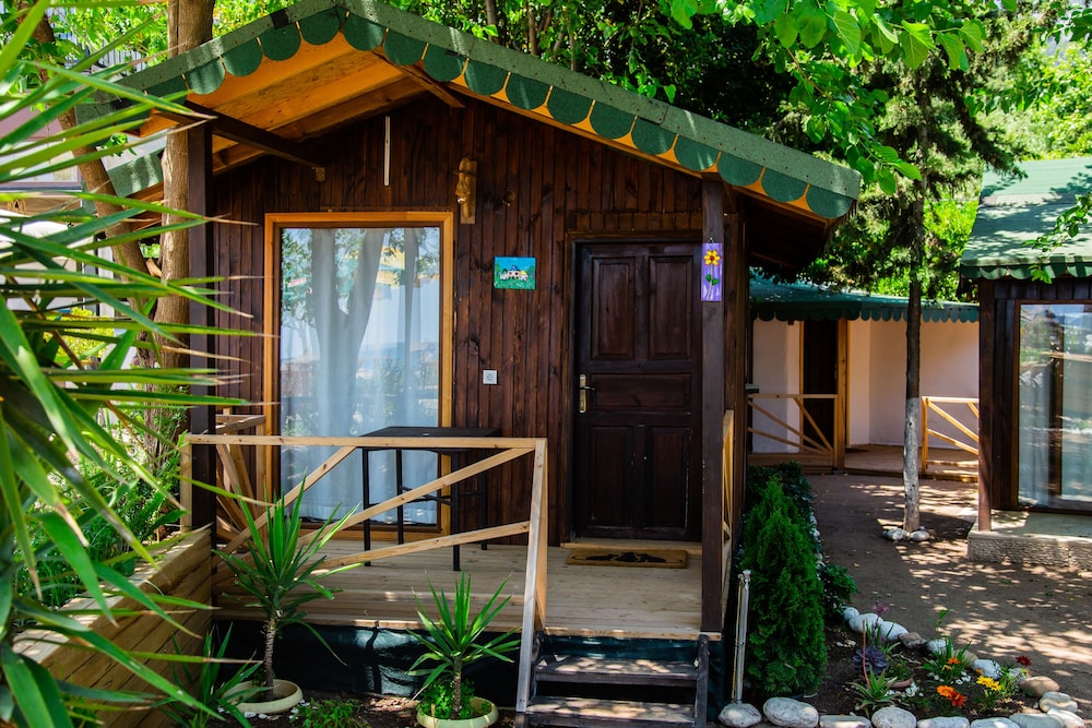 Kara Kedi Beach Bungalow 3/50