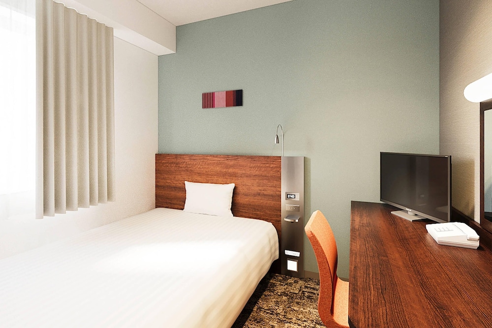 ROOM, DOUBLE BED