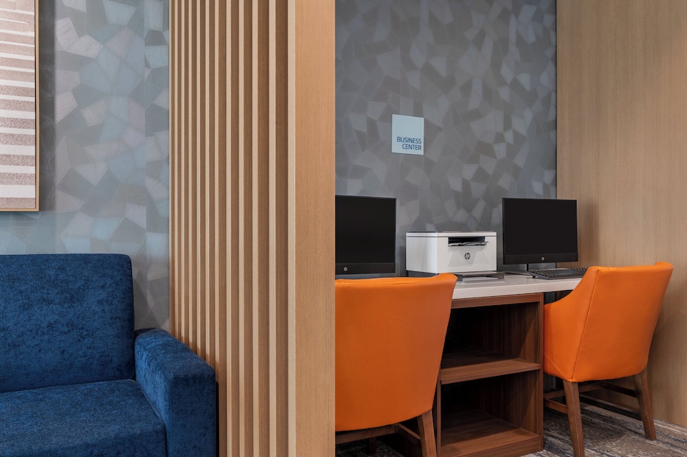 Holiday Inn Express & Suites Westfield Indianapolis by IHG, Westfield 40/50