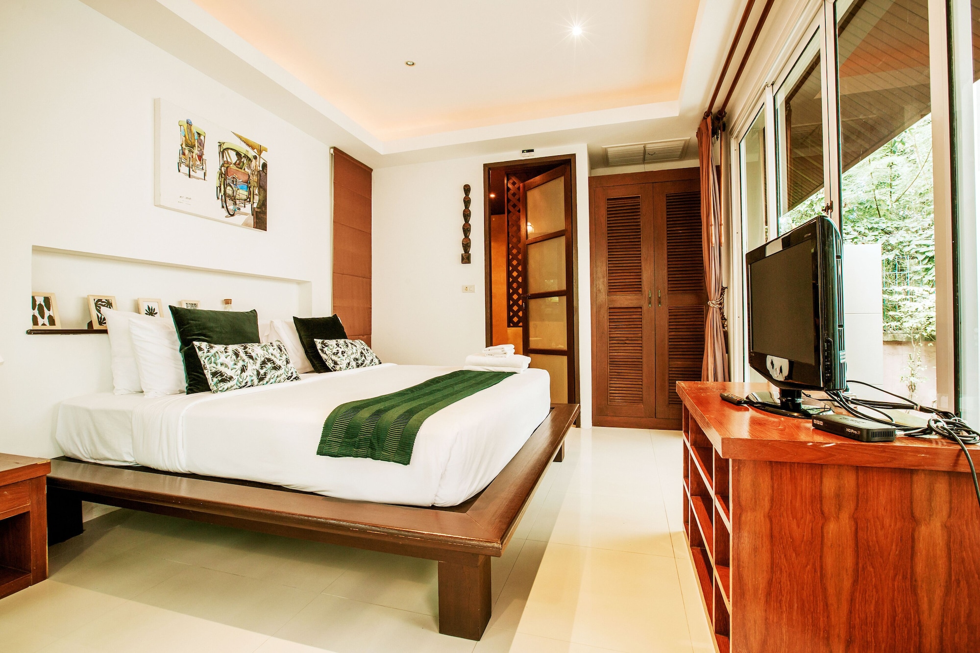 4 BEDROOMS, VILLA, PRIVATE POOL