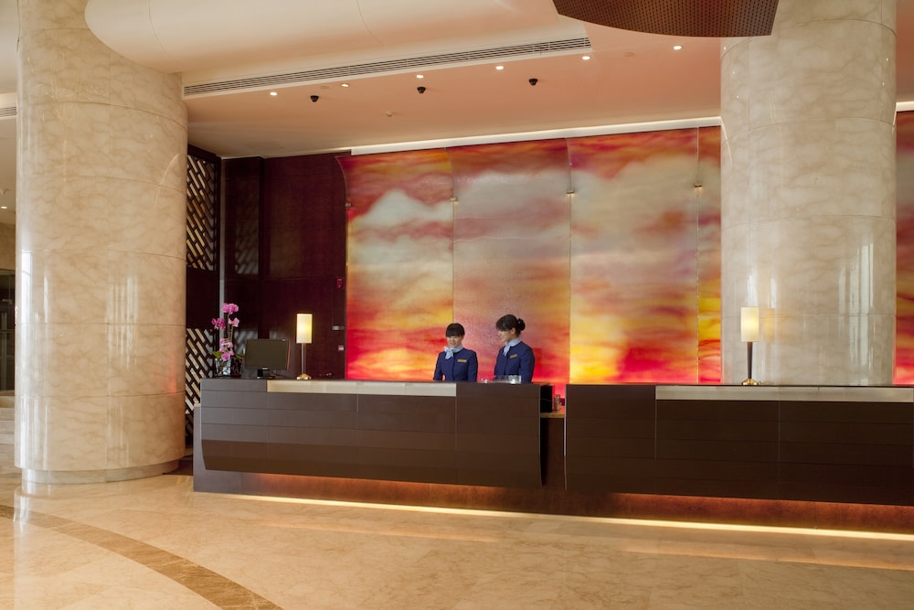 Crowne Plaza Tianjin Binhai 2/50