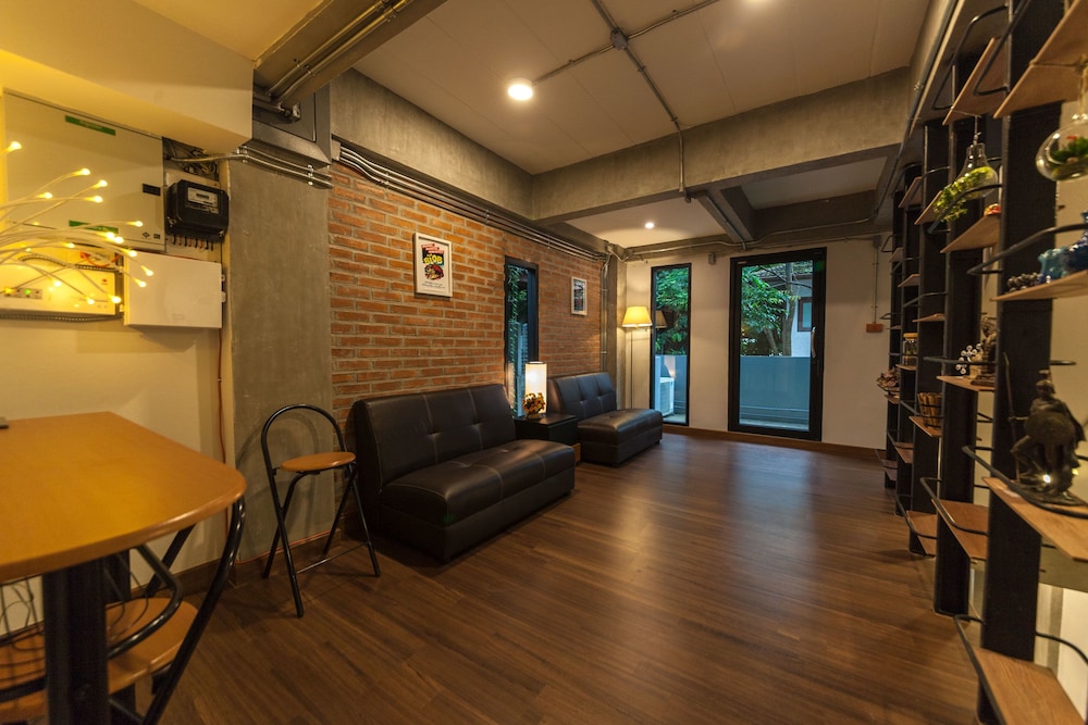 Feel Nimman Boutique 25/39