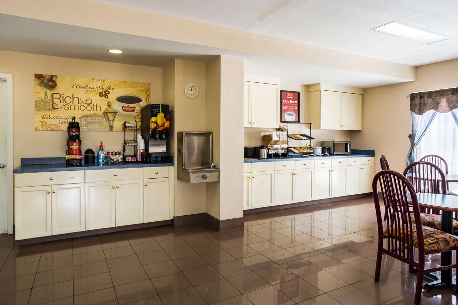 restaurant cafeteria