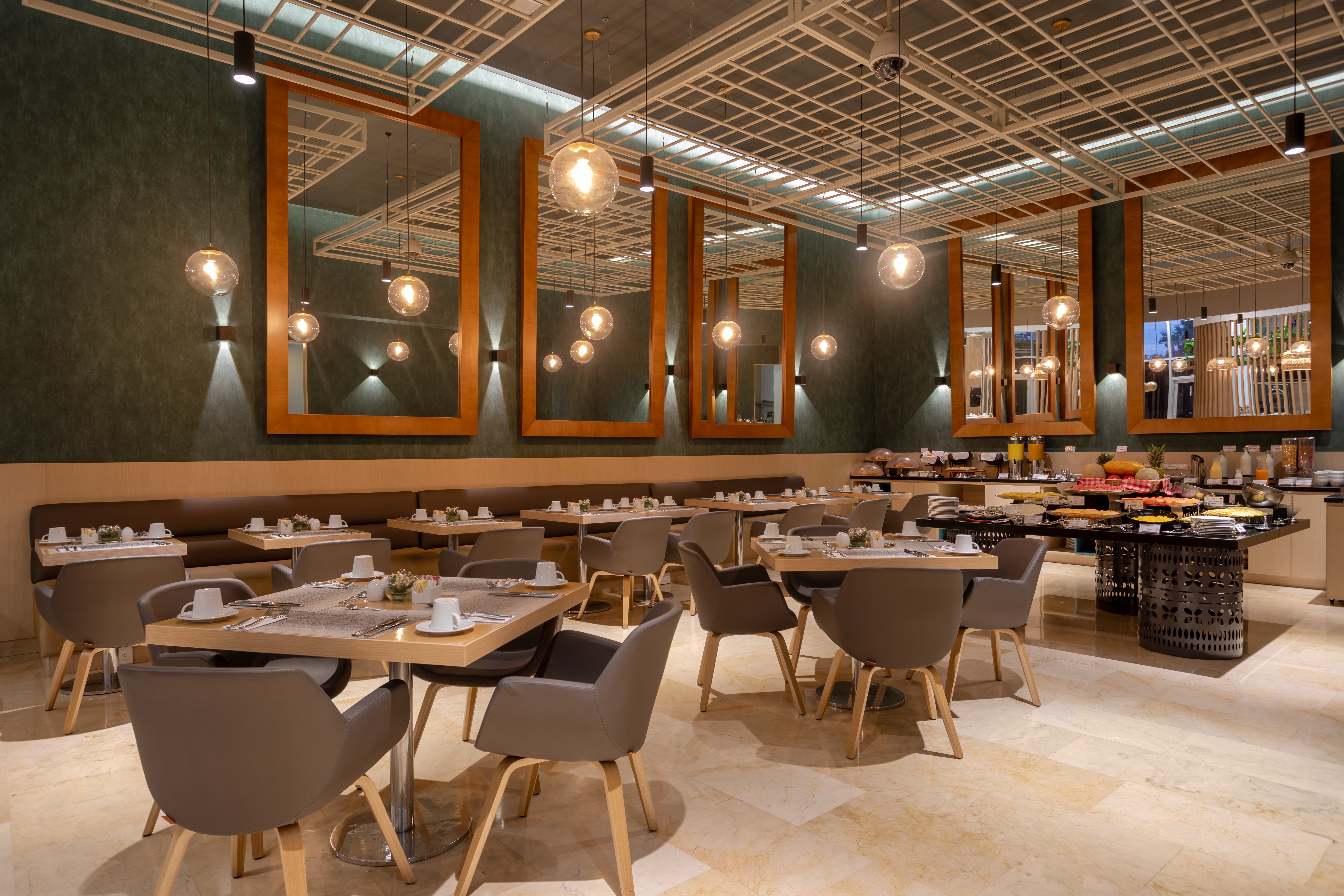 Holiday Inn Bogota Airport 52/75