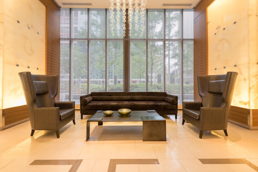 Grand Royal Condos - Cn Tower 42/71