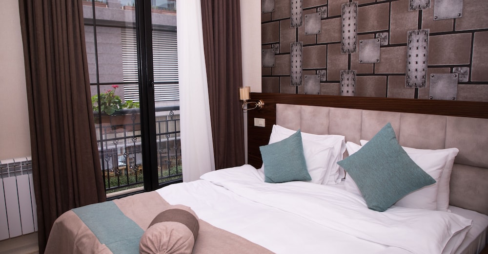 Auroom Hotel 13/40