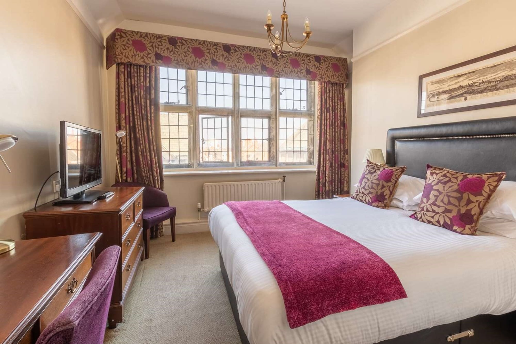 STANDARD, KING BED