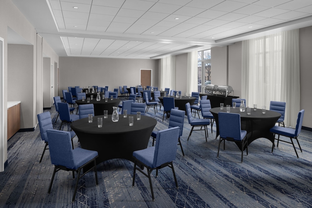 Courtyard by Marriott Orem University Place 27/38