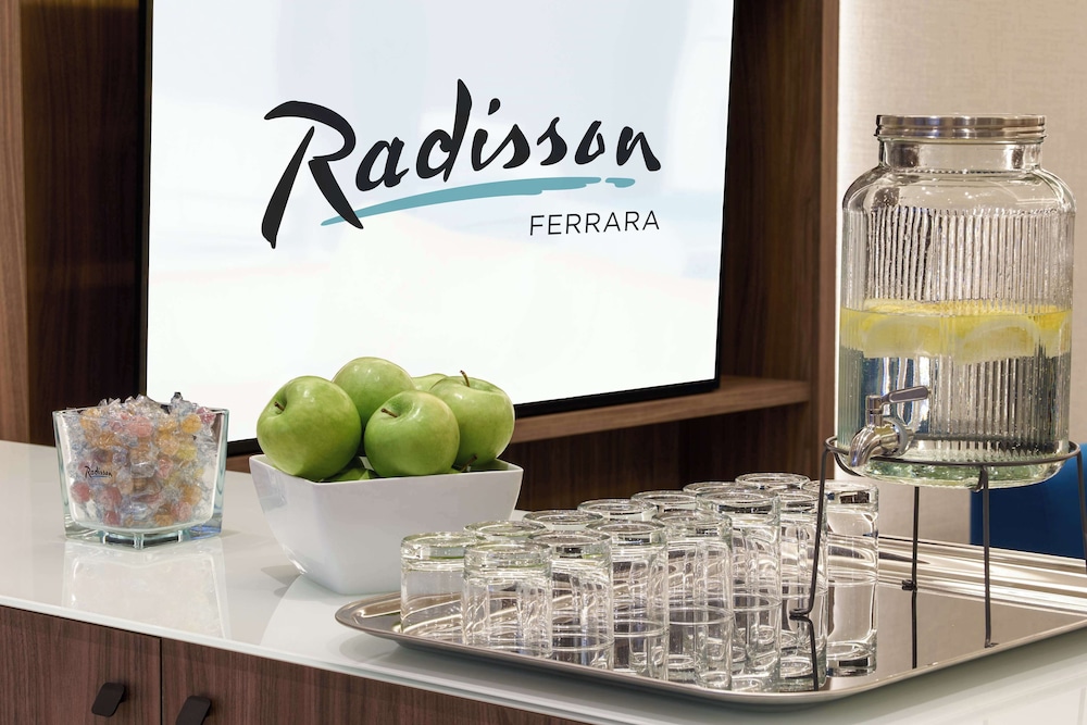 Radisson Hotel Ferrara 35/60
