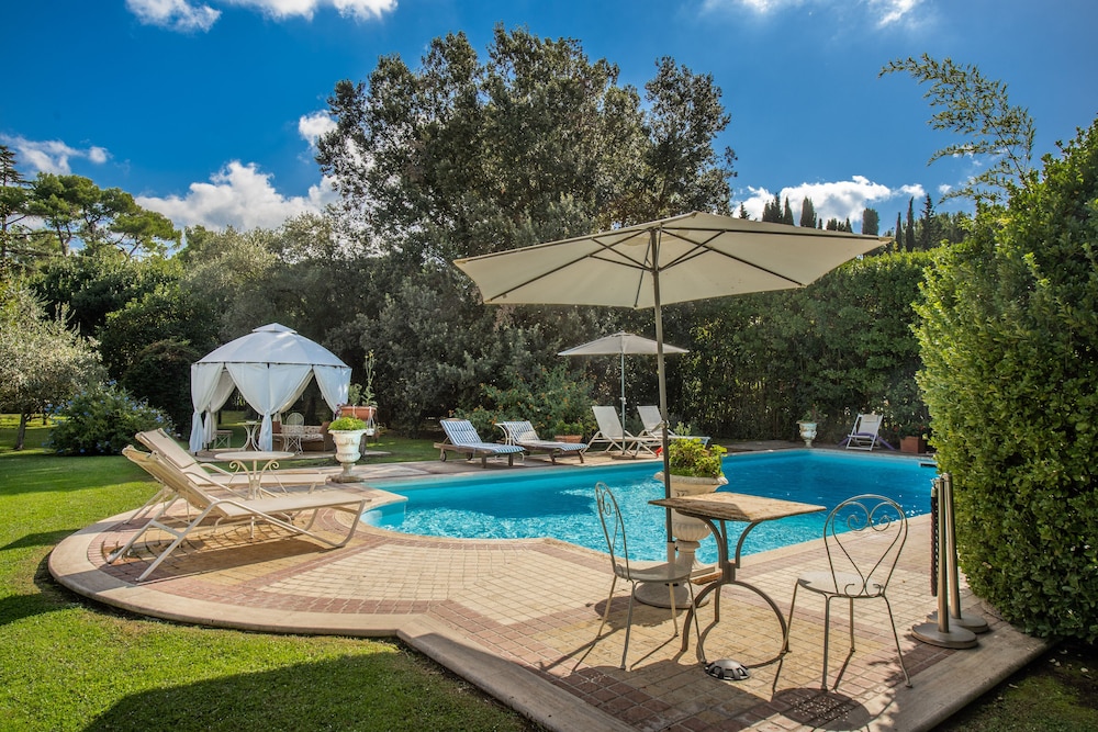 La Gaura Guest House 35/47