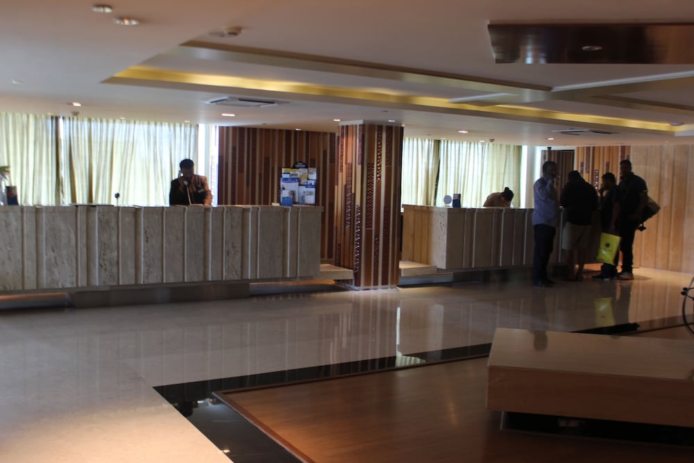 DAVANAM SAROVAR PORTICO SUITES 7/34