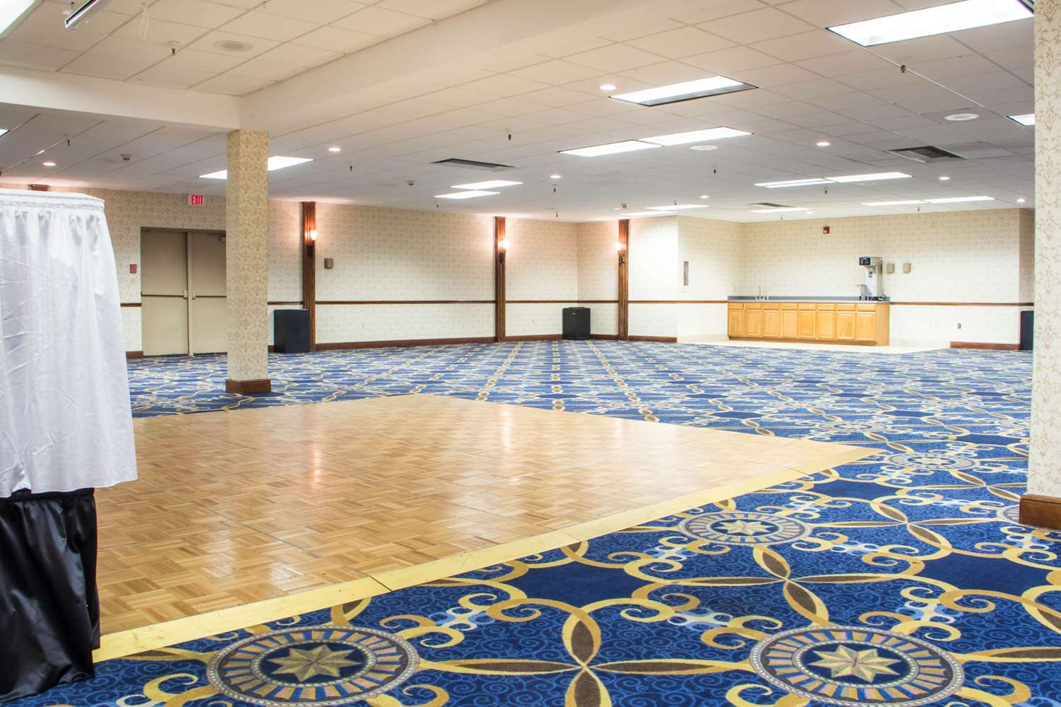 Ramada by Wyndham Tulsa Broken Arrow 3/32