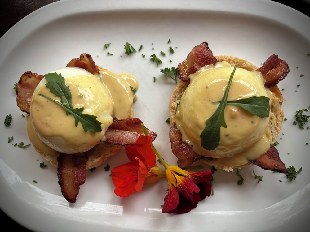 Eight Bells Mountain Inn 16/50