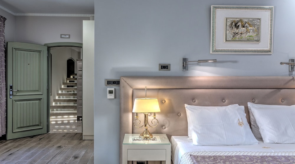 Fiscardonna Luxury Suites 14/50