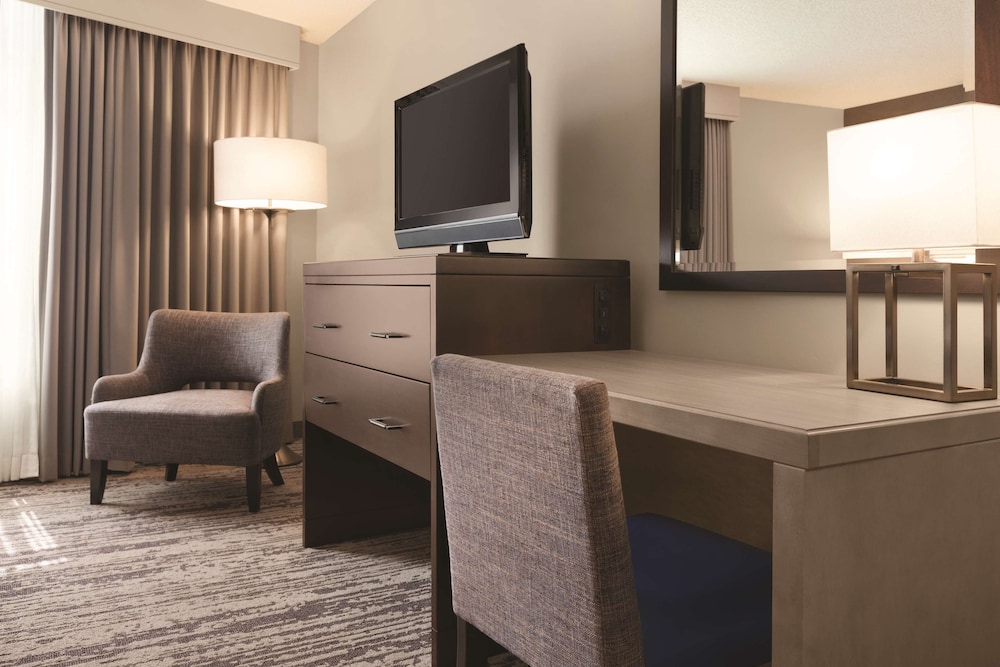 Embassy Suites by Hilton Atlanta at Centennial Olympic Park 37/69