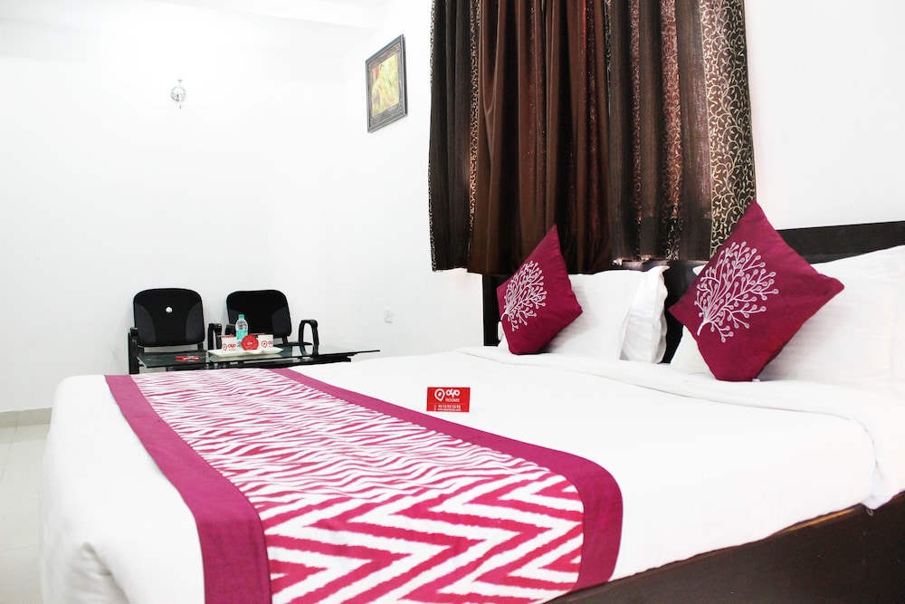 HOTEL TAJ GALAXY 9/22