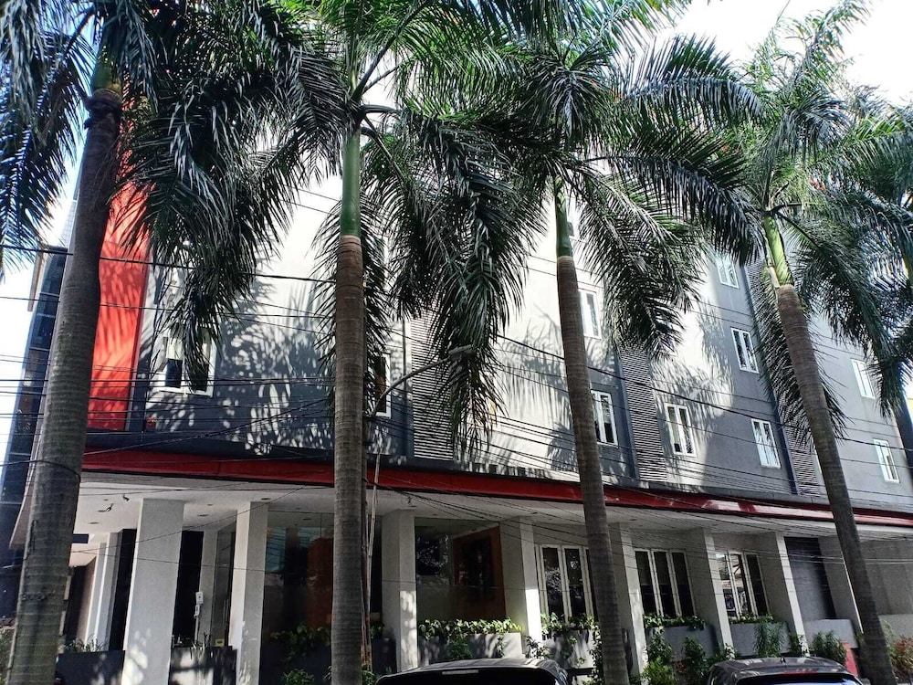 M Hotel Jakarta 9/67