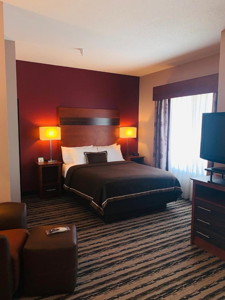 GrandStay Residential Suites Hotel- Saint Cloud 7/45