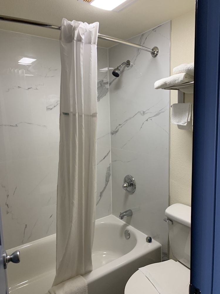 Days Inn by Wyndham Okmulgee 7/15