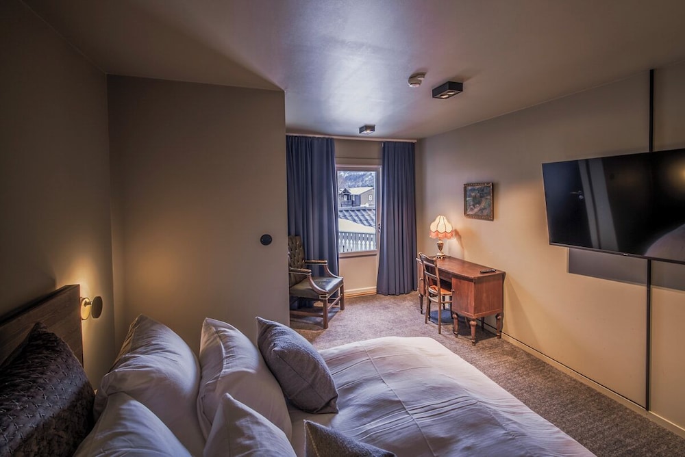 Vaga Hotel 12/49