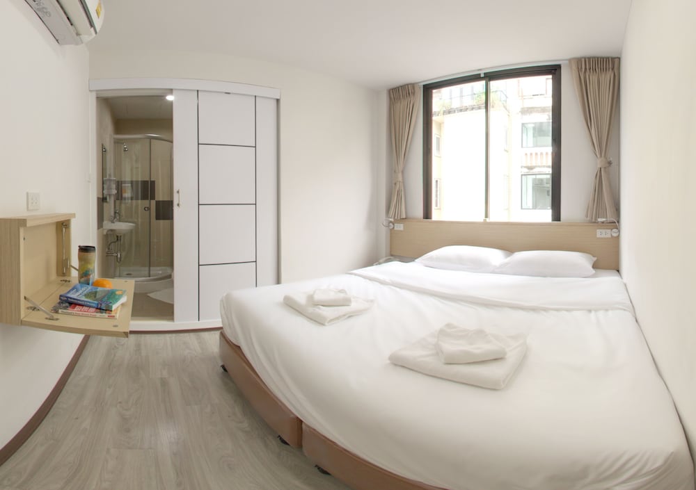 ECONOMY, TWIN BEDS, KING BED
