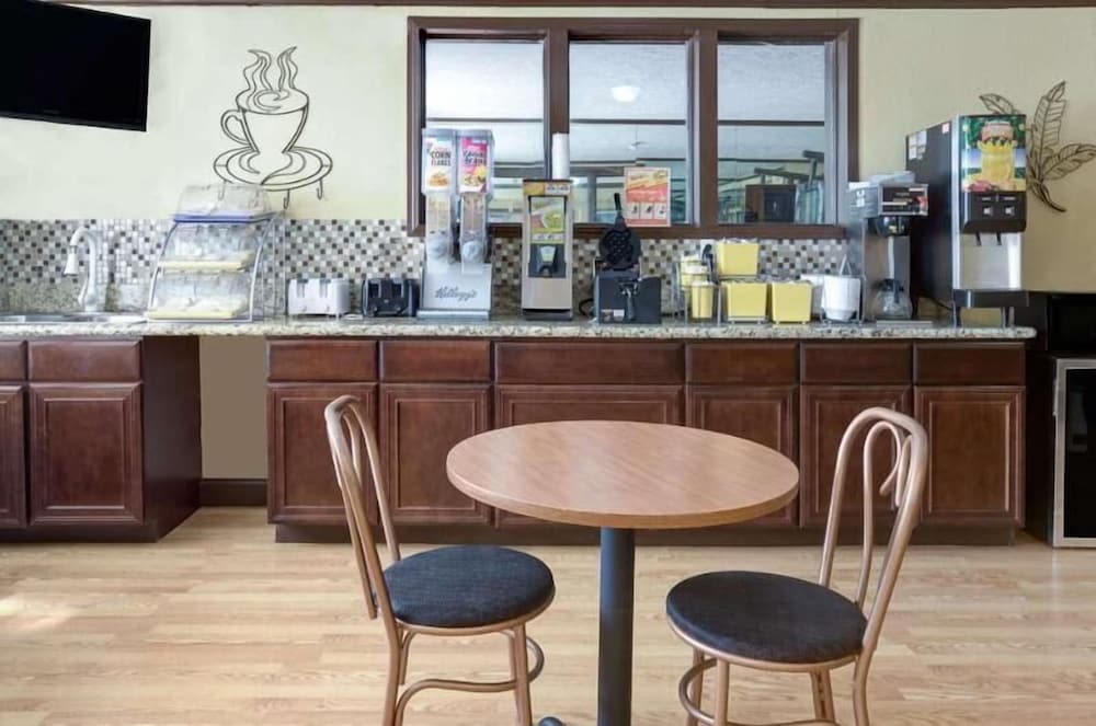 Motel6 Stafford, TX – SW Houston - Sugarland 33/43