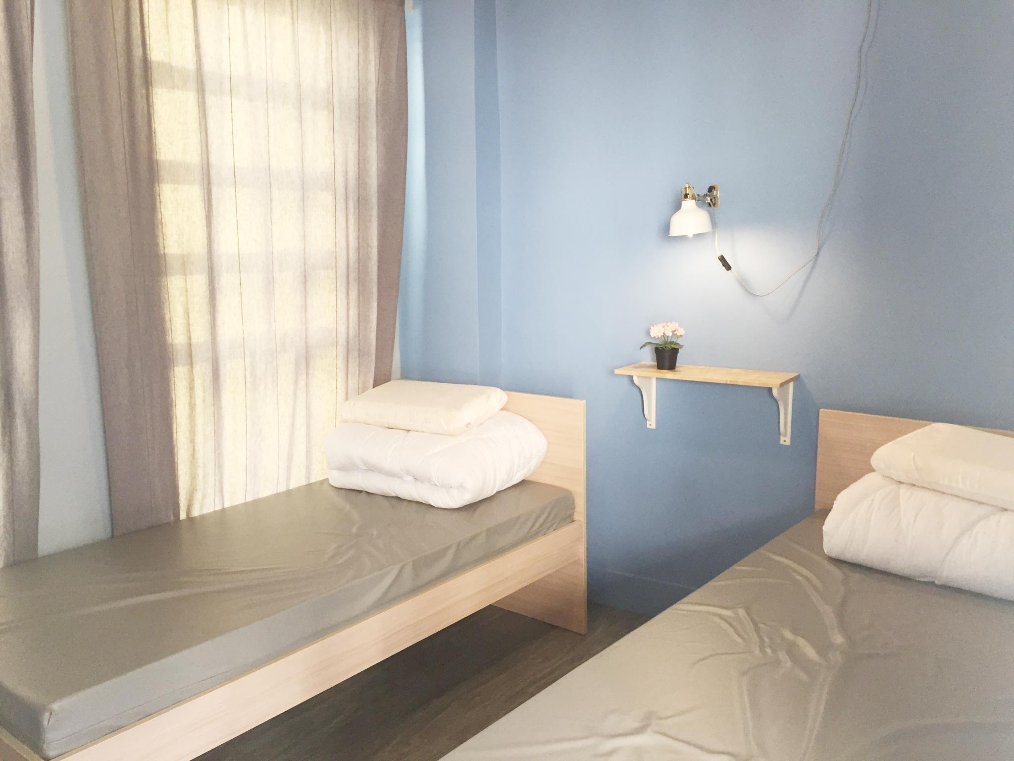 Private, Twin Beds