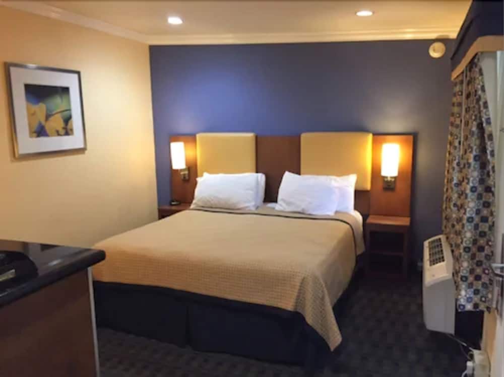 Days Inn by Wyndham San Francisco - Lombard 14/24