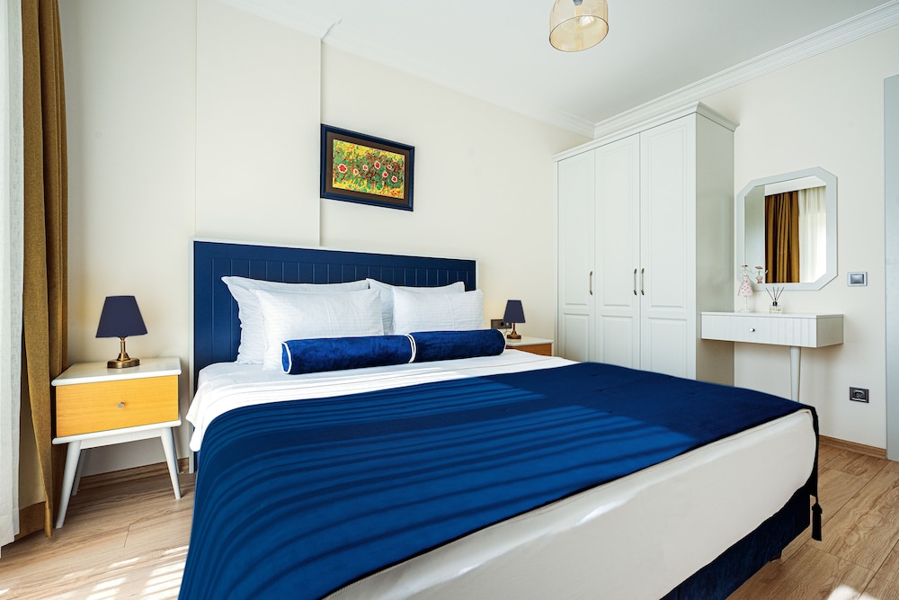 1 BEDROOM, DELUXE, SUITE
