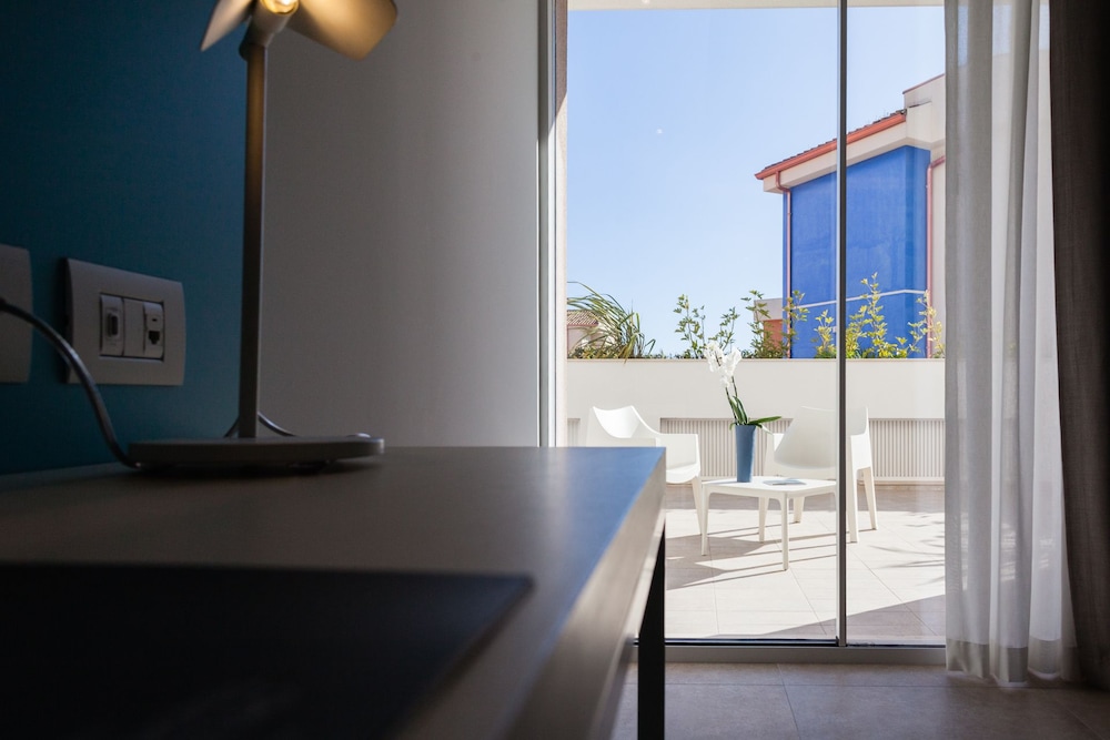Modica Beach Resort 45/75