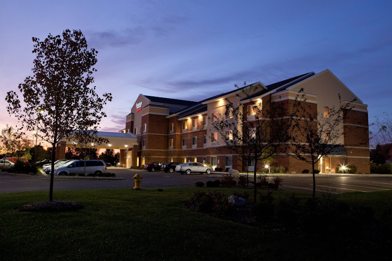 Fairfield Inn Suites Flint Fenton 1/12