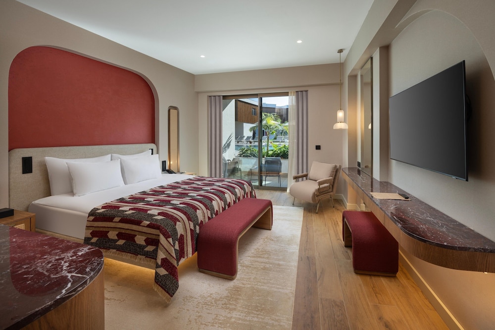Superior, Double Bed, Pool Access