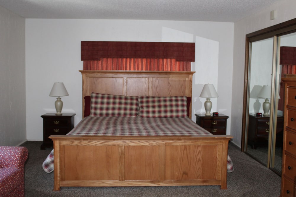 Basswood Resort 6/78