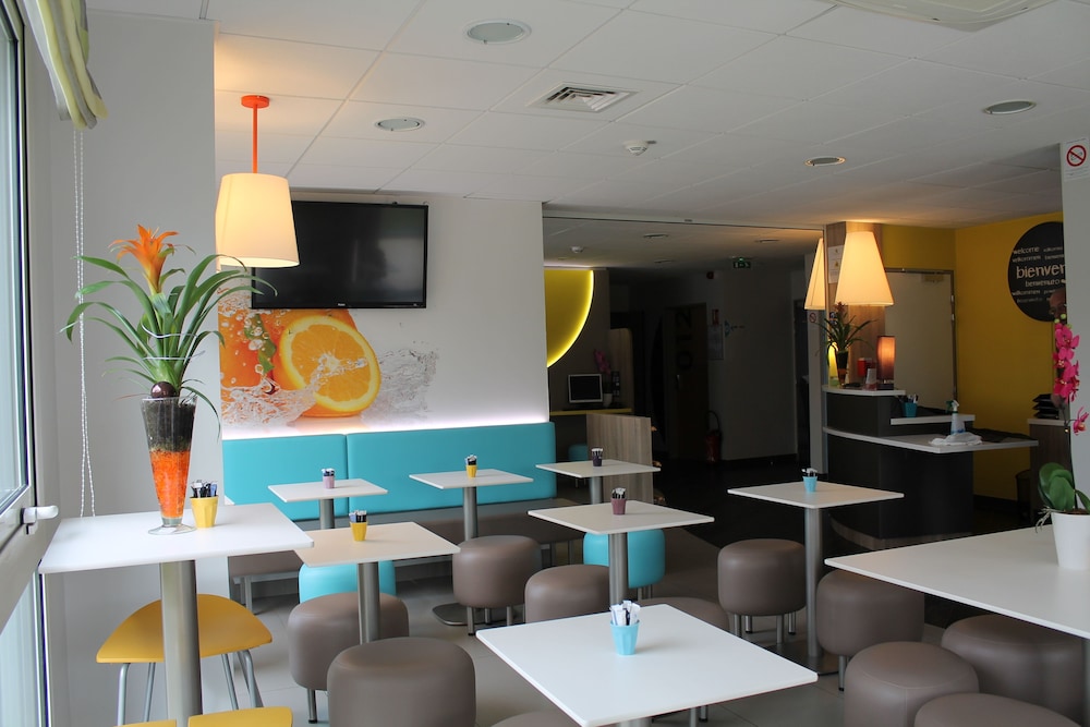 First Inn Hotel Paris Sud Les Ulis 28/48