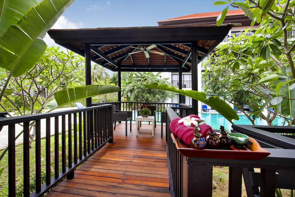 Estella Phuket Mai Khao Beach Resort 57/66