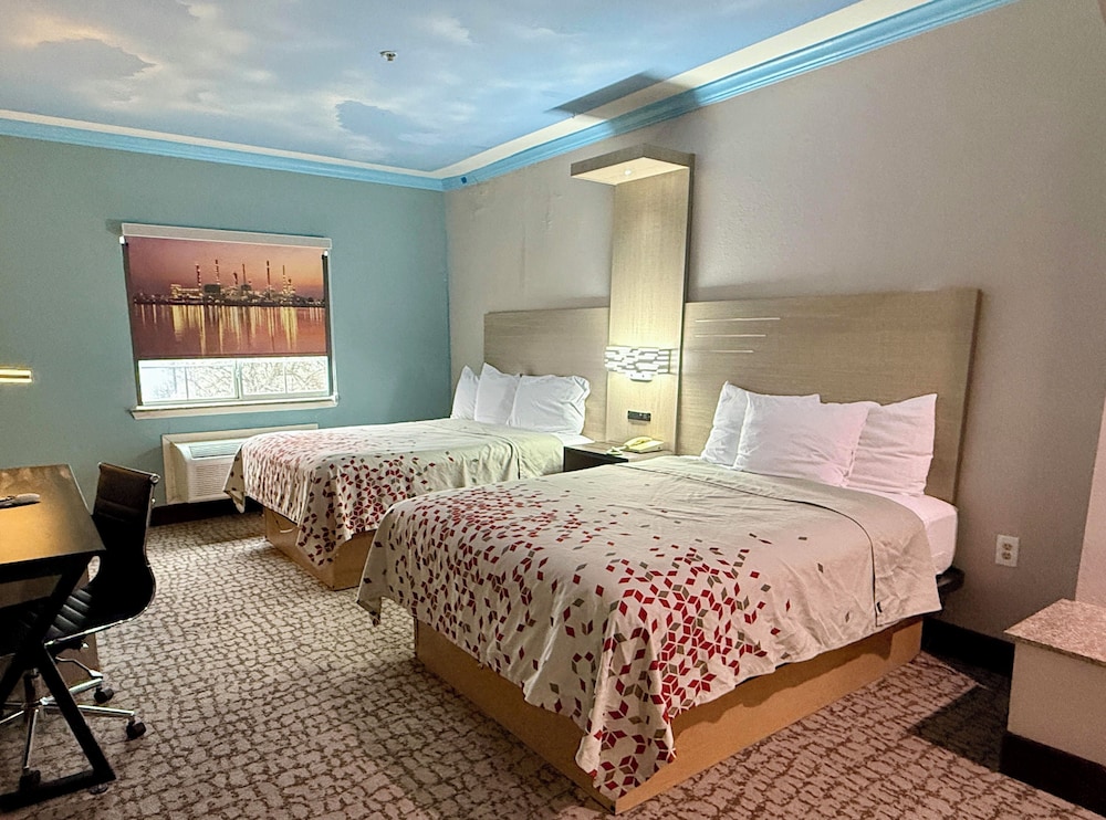 Baymont by Wyndham Texas City 29/59
